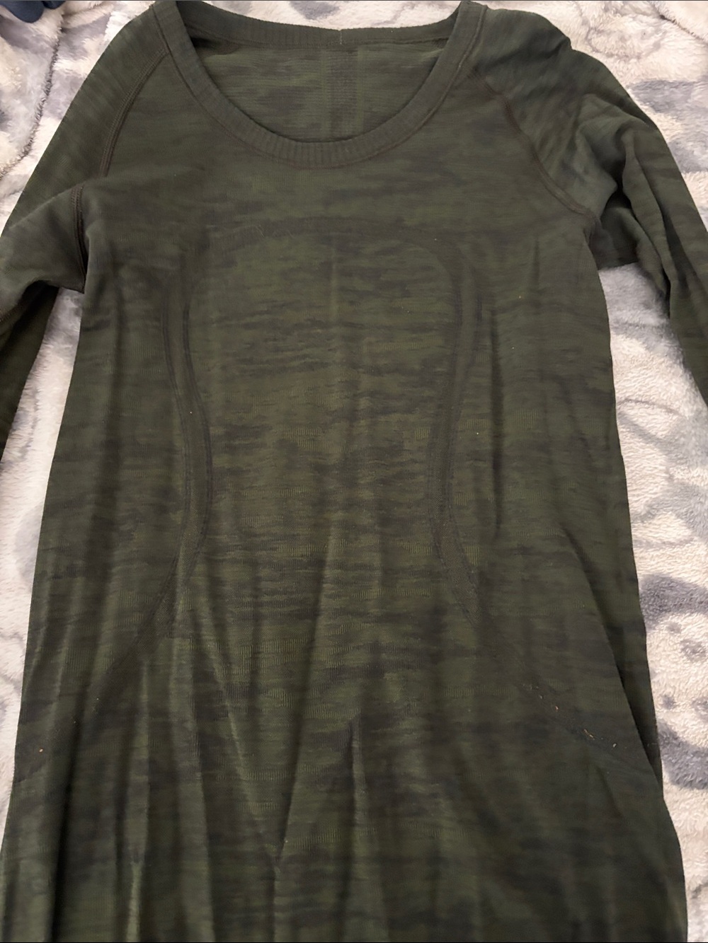 lululemon athletica Olive Green Long Sleeve Scoop-Neck Top